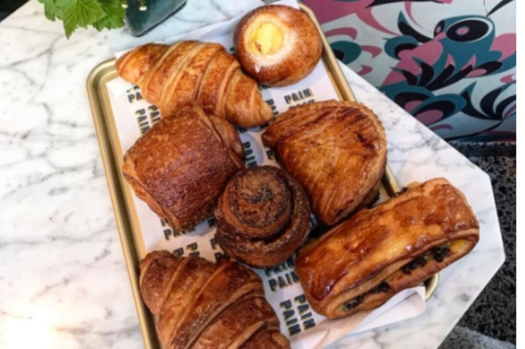 Bakery items painpain_croissant_breads_homemadedelicacies_paris