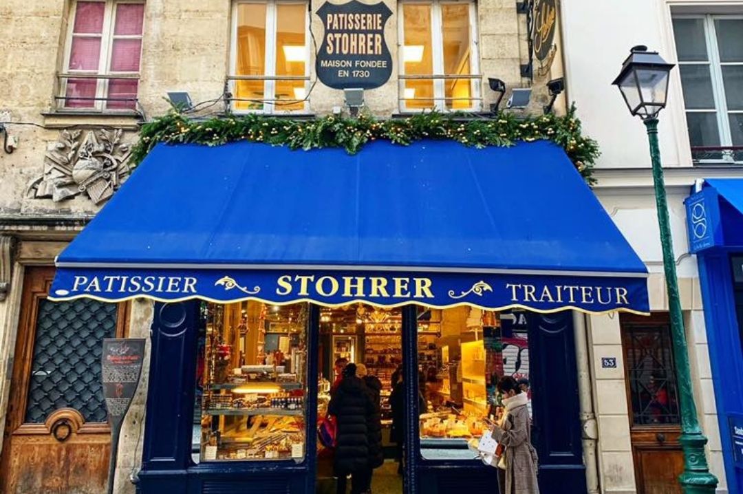 Entrance to Stohrer bakery stohrerbakery_paris