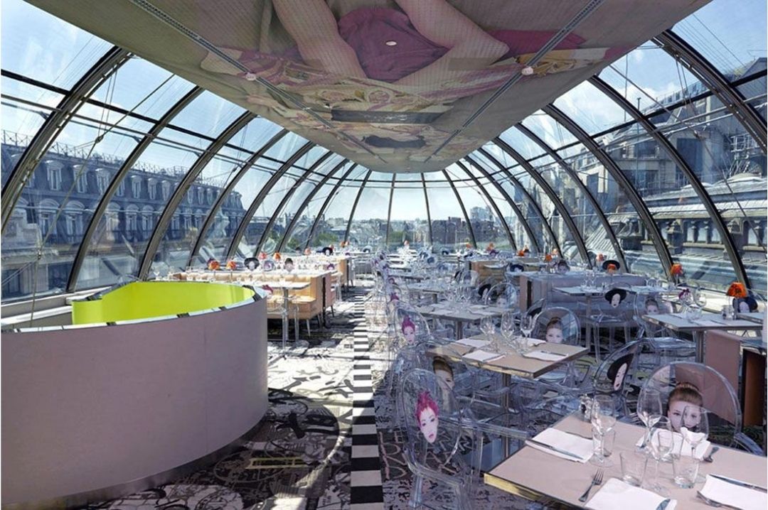 Skyline view at Kong kong_paris_rooftopbar