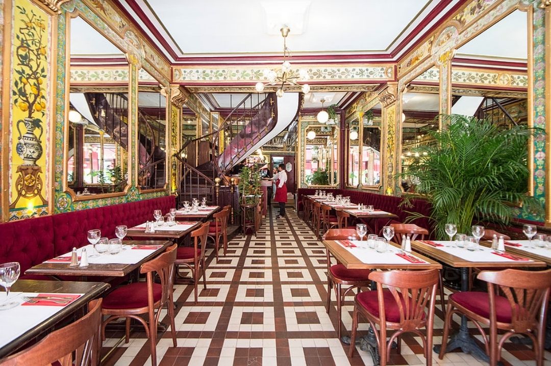 The Royal Ambience at Pharmond pharmond_paris